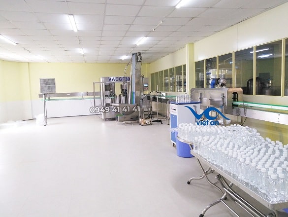 Lắp đặt máy chiết rót đóng chai VACGF3000 tại Cao Bằng